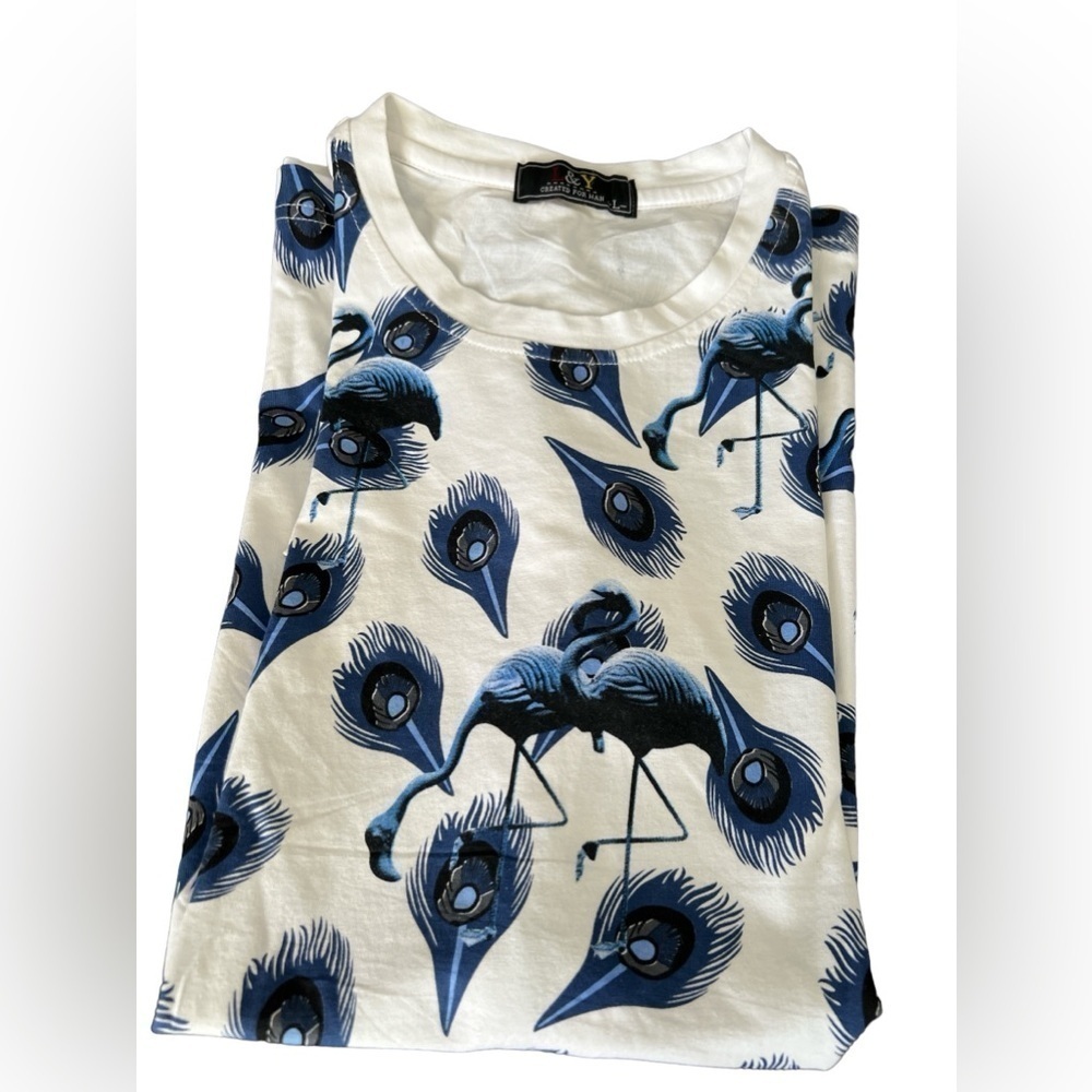 Classy  T shirt for men with peacock and flamingo print
